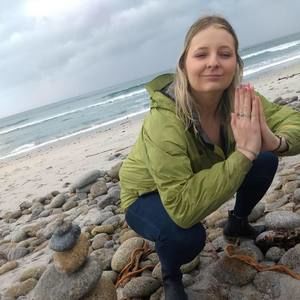 Meet your Posher, Dara